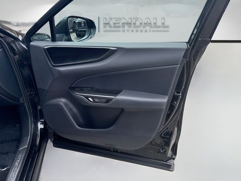 Used 2025 Lexus NX 250 FWD w/ Accessory Package (K3) image 31
