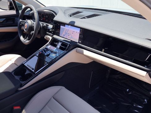 New 2026 Porsche Panamera 4 AWD/4WD image 25
