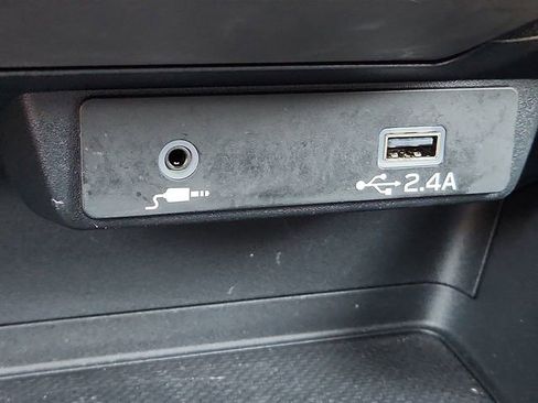 Certified 2024 Subaru Crosstrek 2.0i image 19