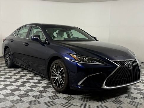 Used 2025 Lexus ES 350 w/ Premium Package FWD image 11