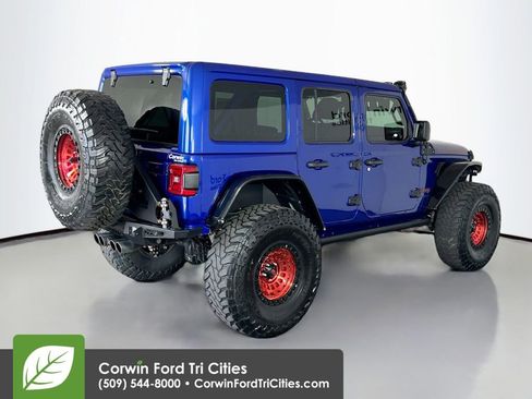 Used 2018 Jeep Wrangler Unlimited Rubicon AWD/4WD image 14
