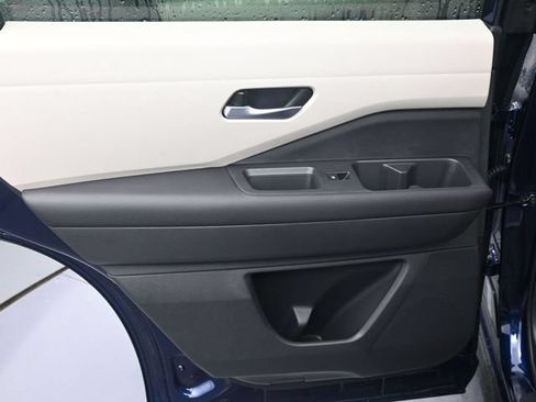 New 2026 Nissan Pathfinder SL FWD image 27
