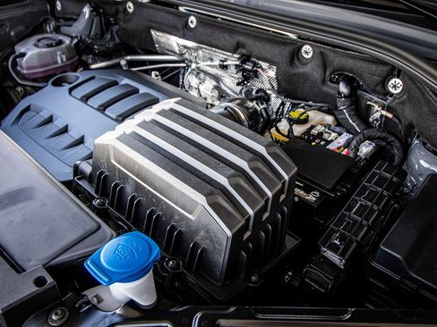 New 2026 Volkswagen Atlas Cross Sport SE image 25