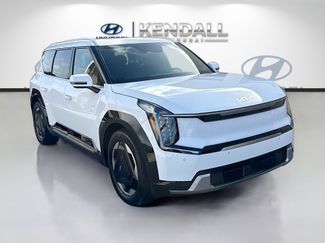 Used 2026 Kia EV9 Land video 1