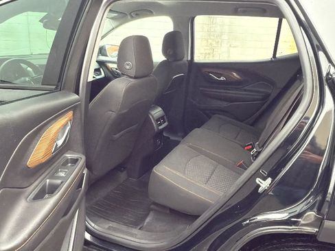 Used 2018 GMC Terrain SLE w/ Driver Convenience Package image 28