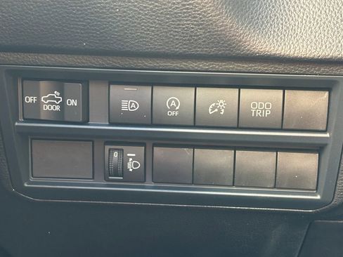 New 2025 Toyota Tundra SR image 22