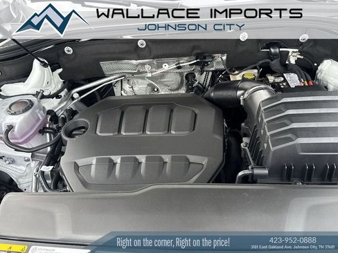 New 2026 Volkswagen Atlas Cross Sport SE image 17