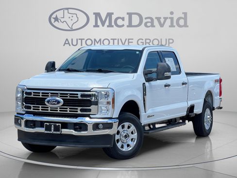 Used 2024 Ford F350 XLT w/ FX4 Off-Road Package AWD/4WD image 2