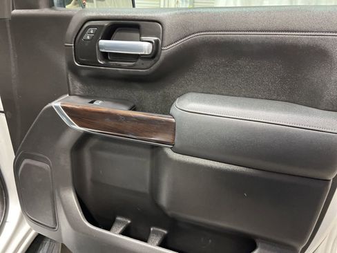 Used 2021 GMC Sierra 1500 SLT image 12