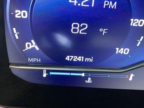 Used 2022 Chevrolet Suburban High Country AWD/4WD image 8