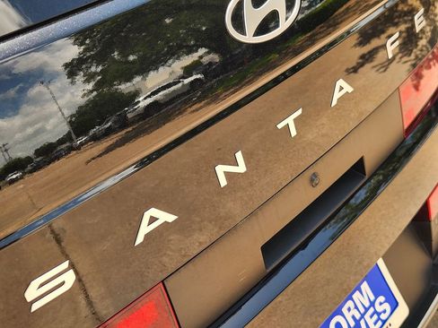 Used 2025 Hyundai Santa Fe SEL FWD image 8