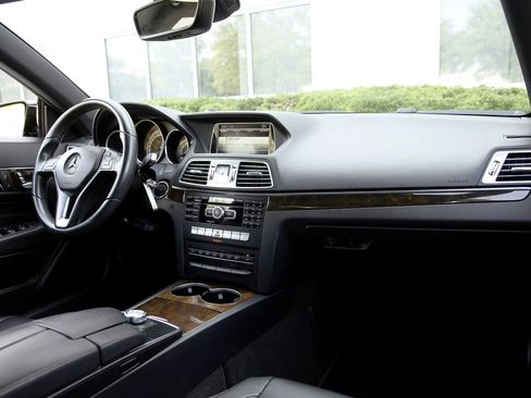 Used 2014 Mercedes-Benz E 350 Cabriolet image 7