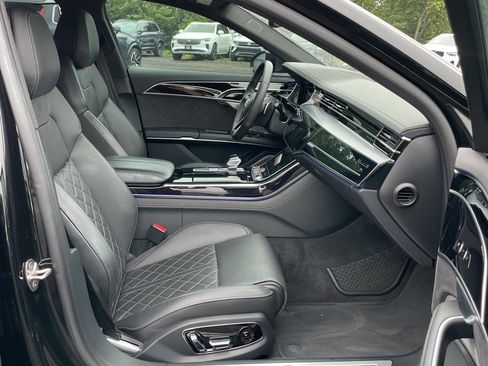 Used 2024 Audi S8 AWD/4WD image 11