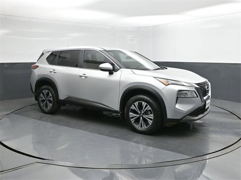 Used 2023 Nissan Rogue SV image 17