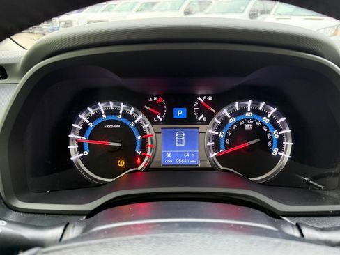 Used 2019 Toyota 4Runner Limited image 24