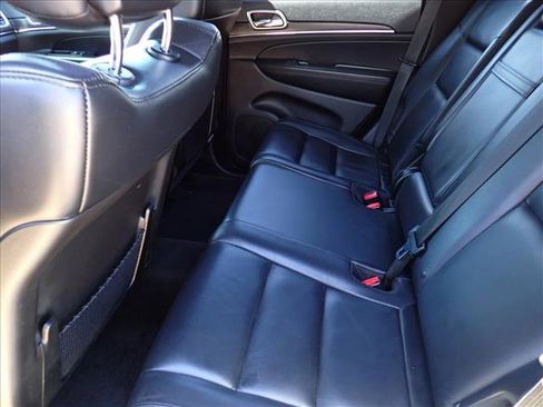 Used 2018 Jeep Grand Cherokee Limited AWD/4WD image 10