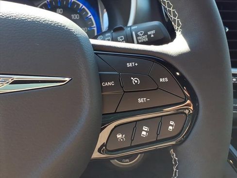 New 2026 Chrysler Pacifica Select image 21