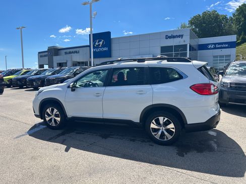 Used 2019 Subaru Ascent Premium w/ Popular Package #3 AWD/4WD image 6