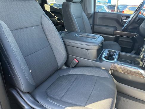 Used 2019 Chevrolet Silverado 1500 LT Trail Boss image 27