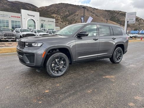 New 2026 Jeep Grand Cherokee L 4WD image 8