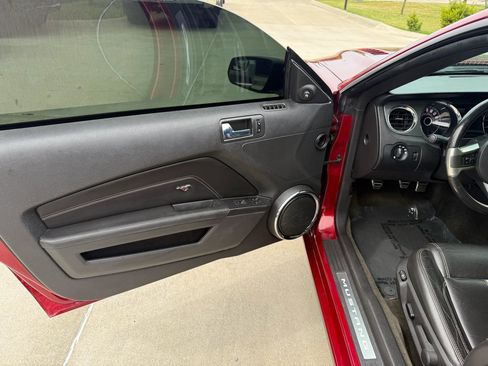 Used 2014 Ford Mustang GT Premium w/ Brembo Brake Package RWD image 9