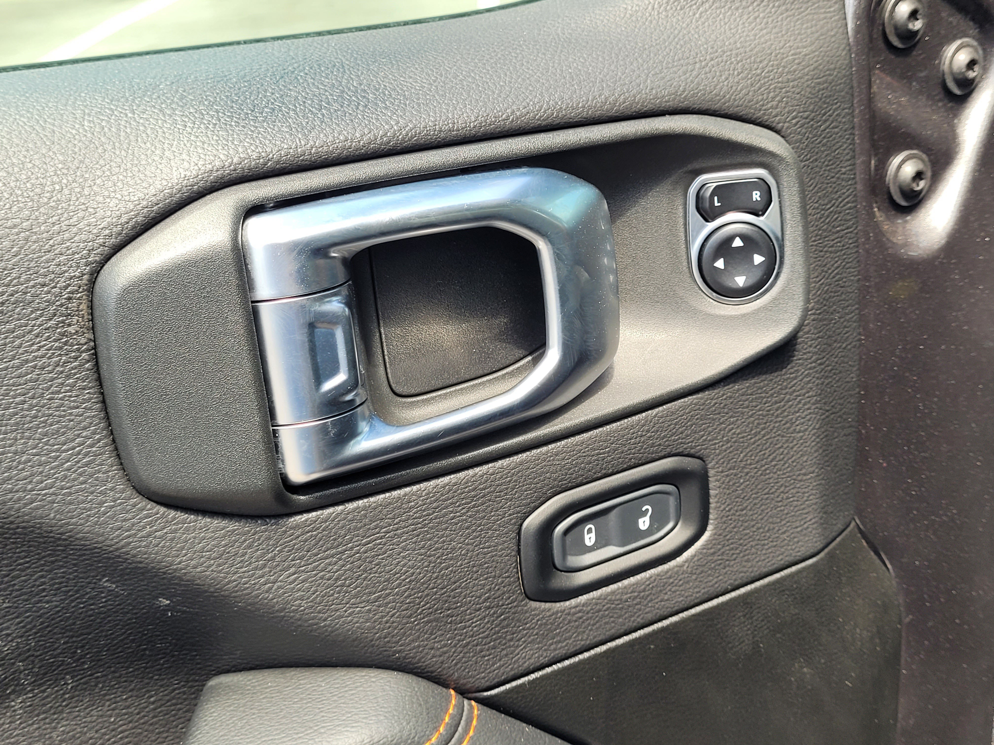 Used 2023 Jeep Gladiator Mojave w/ Cold Weather Group AWD/4WD image 25