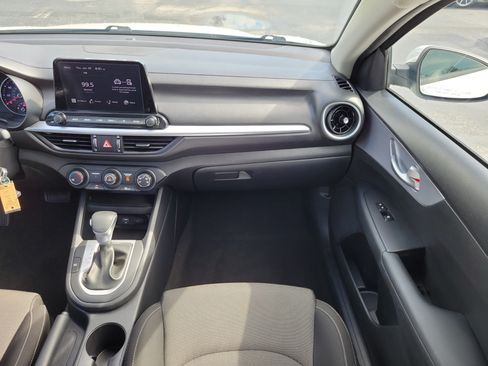 Used 2024 Kia Forte LXS FWD image 18
