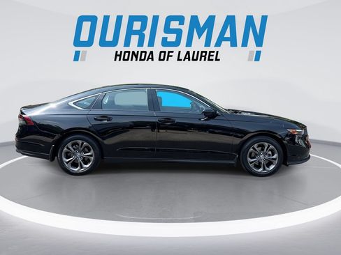 Used 2023 Honda Accord EX image 9