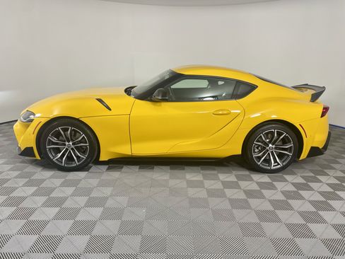 Used 2021 Toyota Supra w/ Safety & Technology Package RWD image 2