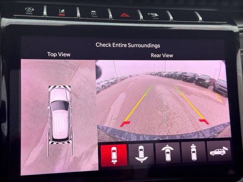 Used 2024 Jeep Grand Cherokee L Limited w/ Luxury Tech Group II image 19