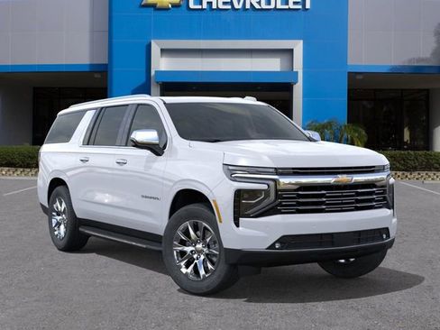New 2026 Chevrolet Suburban Premier image 8