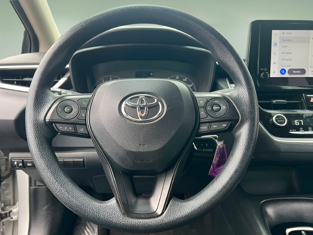 Used 2024 Toyota Corolla LE FWD image 16