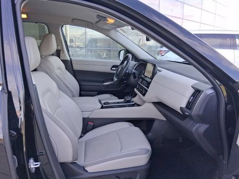 Used 2022 Nissan Pathfinder SL w/ Lighting Package (N92) AWD/4WD image 34