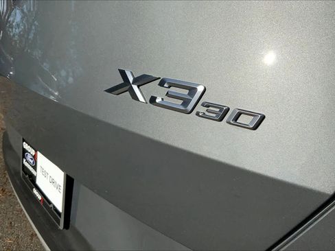 Used 2025 BMW X3 xDrive30i image 9