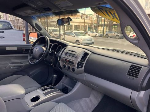Used 2007 Toyota Tacoma PreRunner RWD image 23