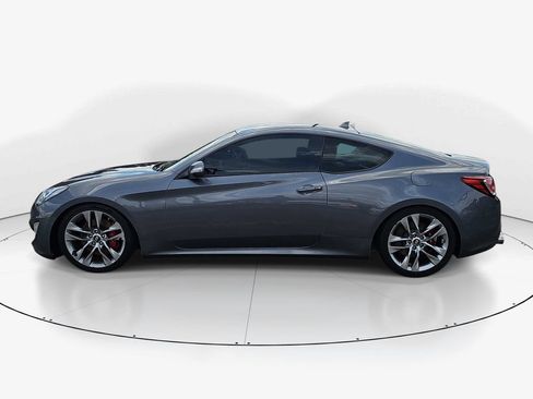 Used 2016 Hyundai Genesis Coupe 3.8 RWD image 9