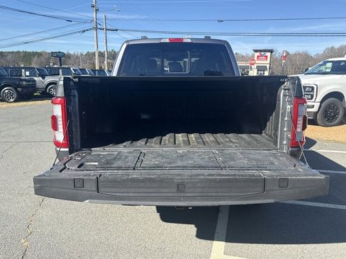Used 2023 Ford F150 Limited image 5