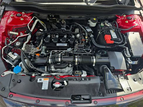 Used 2018 Honda Accord Sport image 31