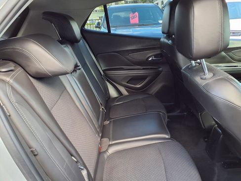 Used 2022 Buick Encore Preferred w/ Safety Package image 24