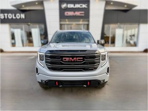 Used 2025 GMC Sierra 1500 AT4 w/ AT4 Preferred Package image 6