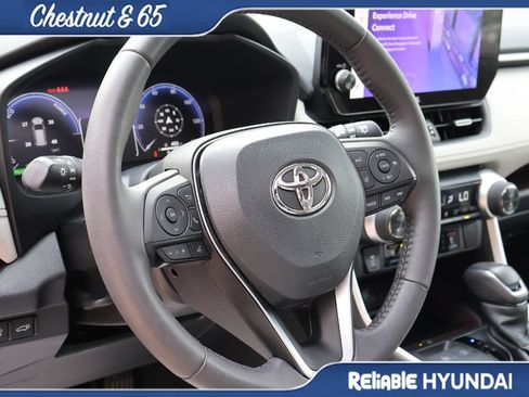 Used 2023 Toyota RAV4 Limited AWD/4WD image 25