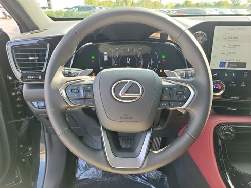 Used 2025 Lexus NX 250 FWD w/ Premium Package image 21