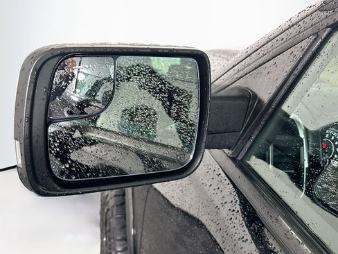 Used 2020 RAM 1500 Laramie image 16