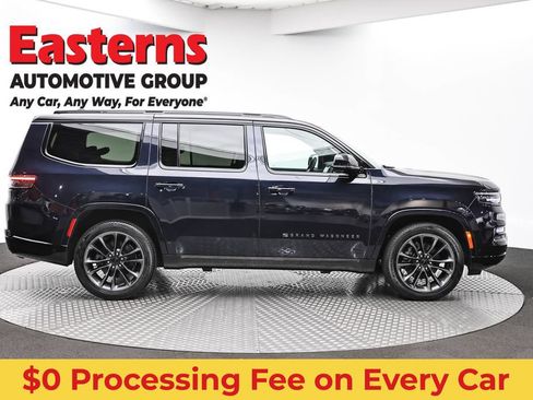 Used 2025 Jeep Grand Wagoneer Series II Obsidian w/ Quick Order Packagew 28T AWD/4WD image 4