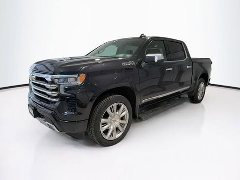 Certified 2022 Chevrolet Silverado 1500 High Country image 3