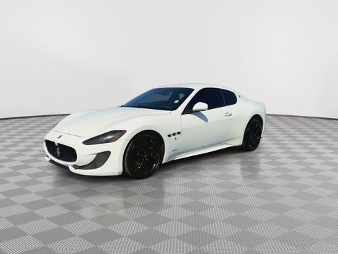 Used 2017 Maserati GranTurismo Sport image 4