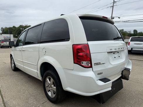 Used 2012 Dodge Grand Caravan SXT FWD image 4