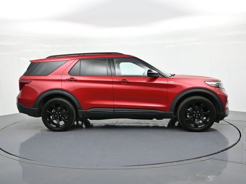 Used 2022 Ford Explorer ST-Line w/ Class IV Trailer Tow Package AWD/4WD image 5