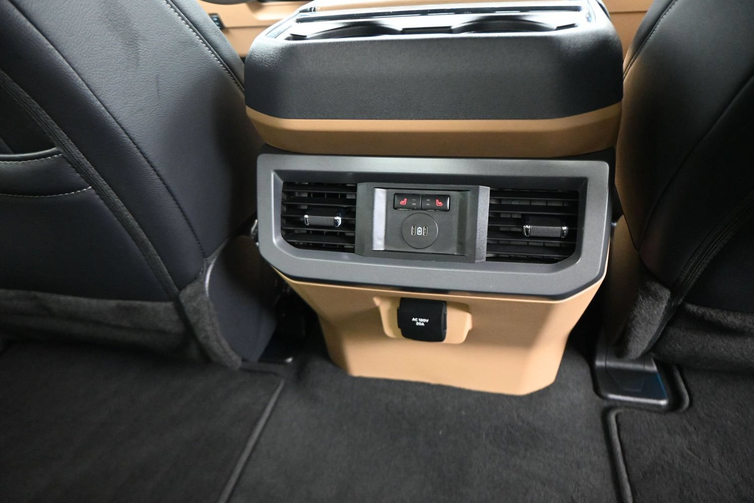 Used 2026 Ford F250 Lariat w/ Tremor Off-Road Package AWD/4WD image 16