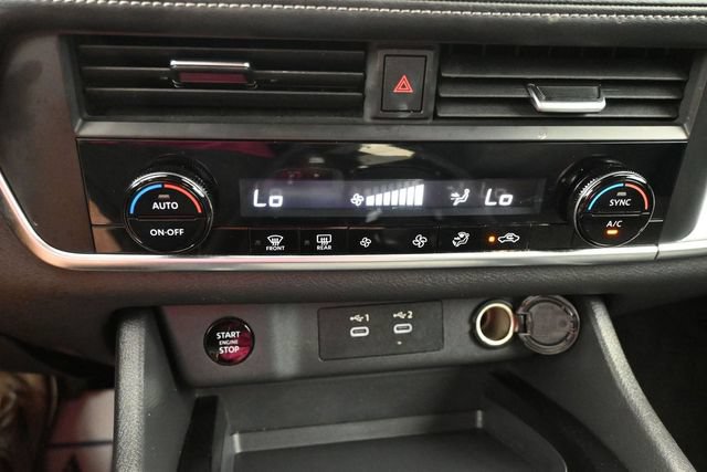 Used 2025 Nissan Rogue SV FWD image 20